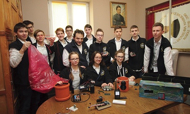 Koło robotyków i ich elektroniczne wynalazki