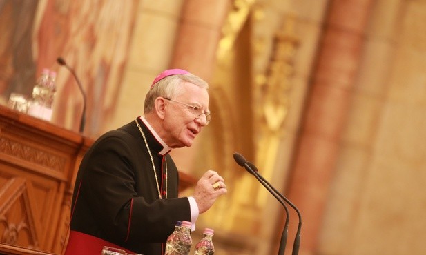 Kraków prawdopodobnie postulatorem procesu Jánosa Esterházyego