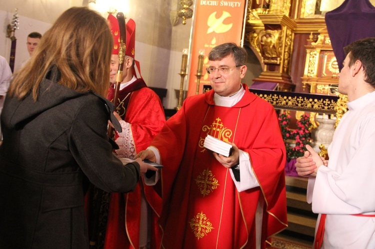 Bierzmowanie w nowosądeckiej bazylice, cz. I