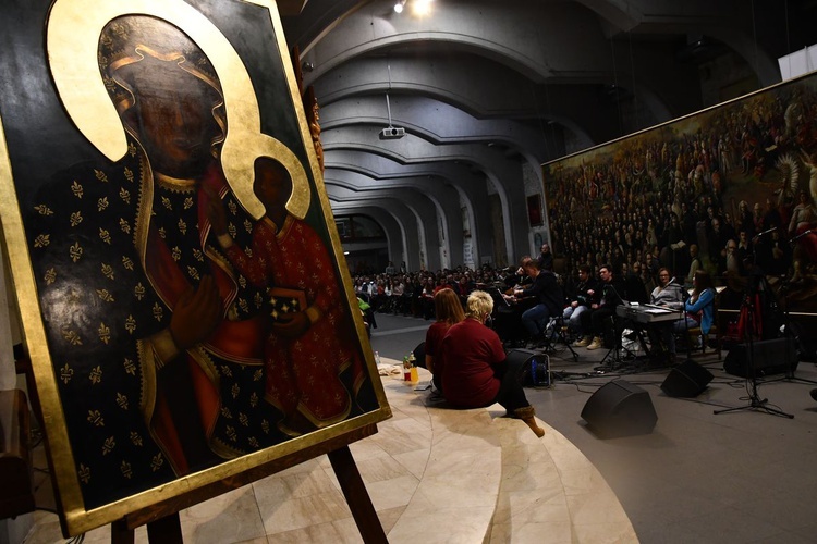 Pielgrzymka maturzystów - aula i bazylika