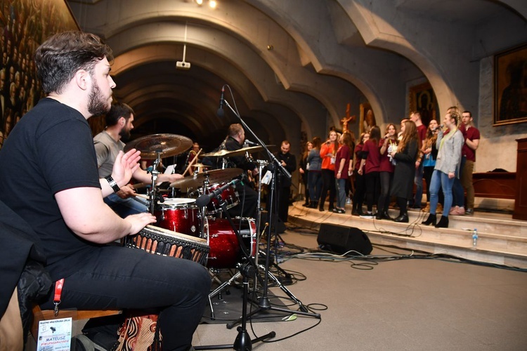 Pielgrzymka maturzystów - aula i bazylika