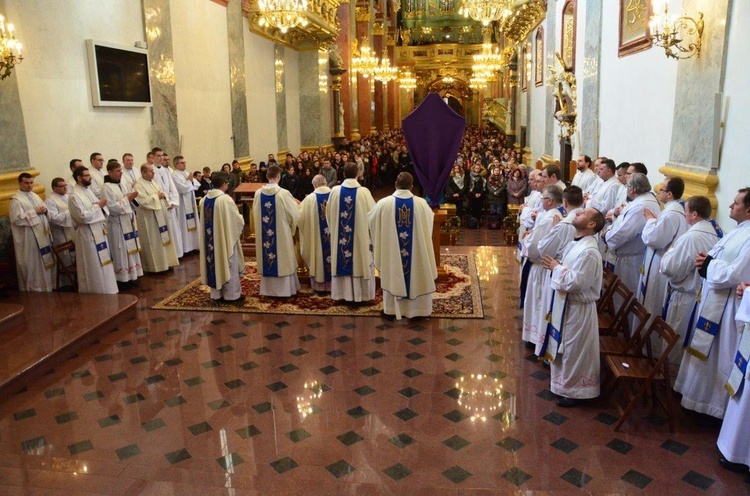 Maturzyści na Jasnej Górze 