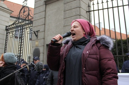 Biały i Czarny piątek w Warszawie