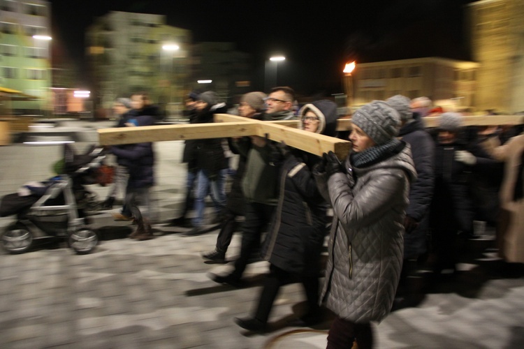 Droga Krzyżowa w Lubinie