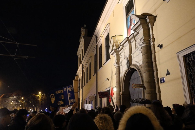 Czarny protest na ul. Franciszkańskiej