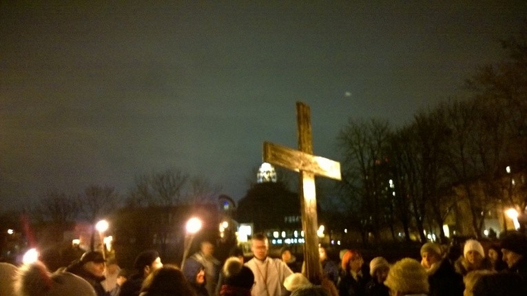 Droga Krzyżowa ulicami Nowego Dworu