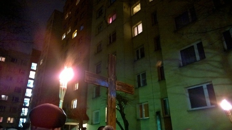 Droga Krzyżowa ulicami Nowego Dworu