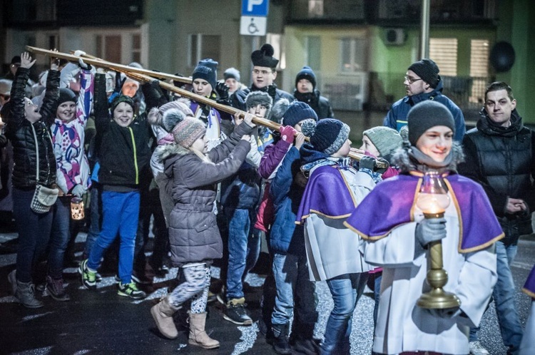 Droga Krzyżowa ulicami Bielawy