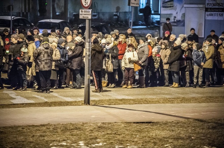 Droga Krzyżowa ulicami Bielawy