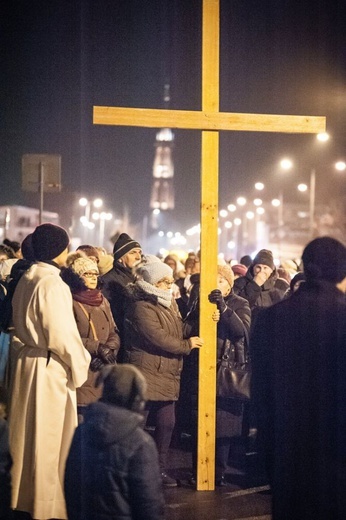 Droga Krzyżowa ulicami Bielawy