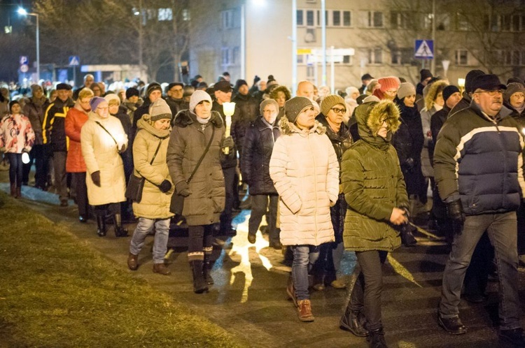 Droga Krzyżowa ulicami Bielawy