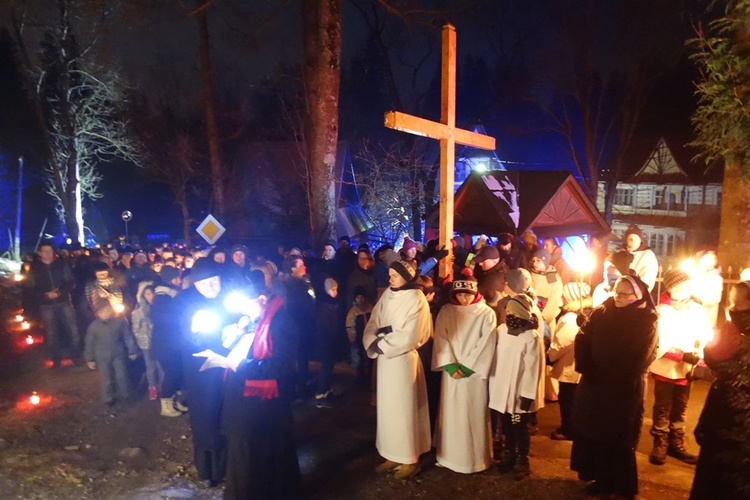 Droga Krzyżowa ulicami Poronina