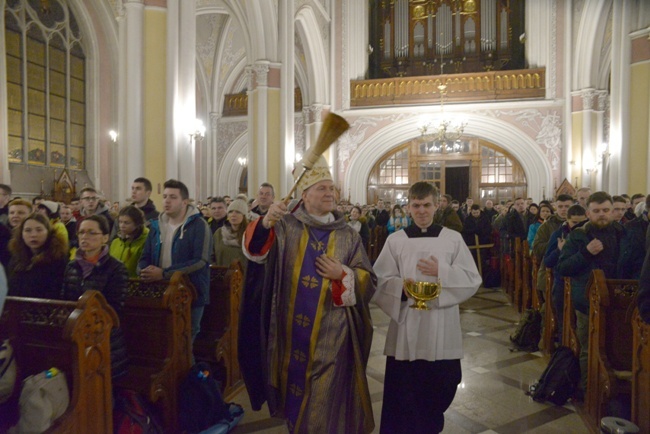 Ekstremalna Droga Krzyżowa z Radomia