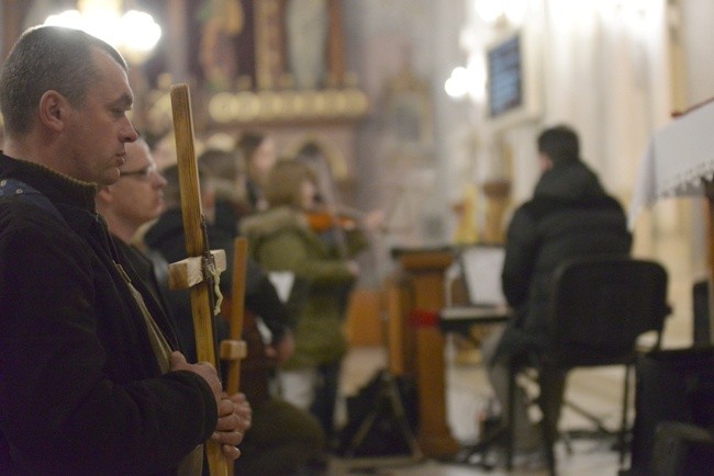 Ekstremalna Droga Krzyżowa z Radomia