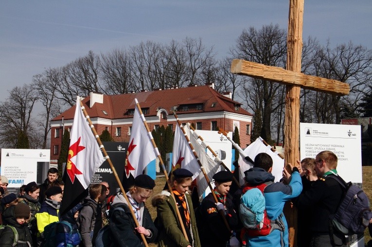 Skauci Europy na drodze krzyżowej i w sanktuarium św. Jana Pawła II