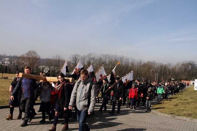 Skauci Europy na drodze krzyżowej i w sanktuarium św. Jana Pawła II