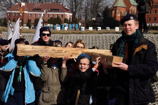 Skauci Europy na drodze krzyżowej i w sanktuarium św. Jana Pawła II