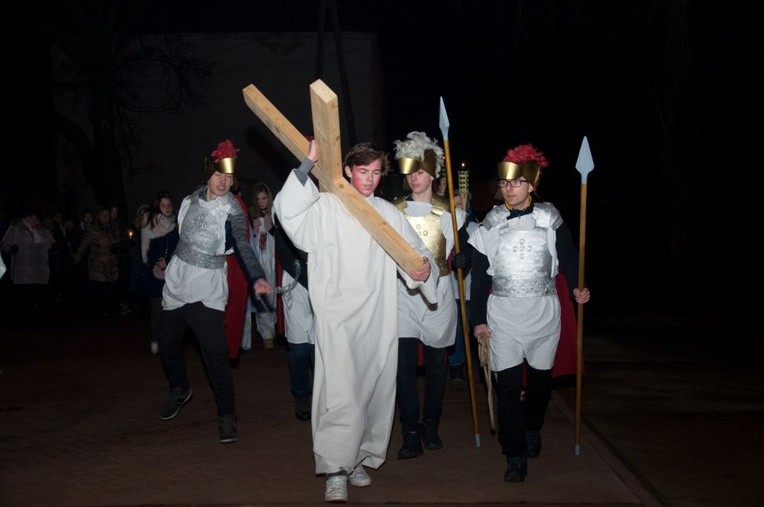 Droga Krzyżowa w Kamieńcu Ząbkowickim