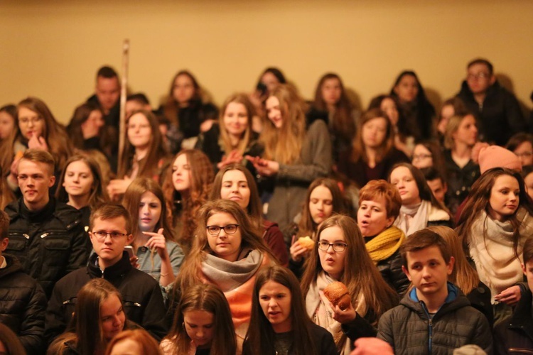 Spotkanie młodych w Niedzielę Palmową 