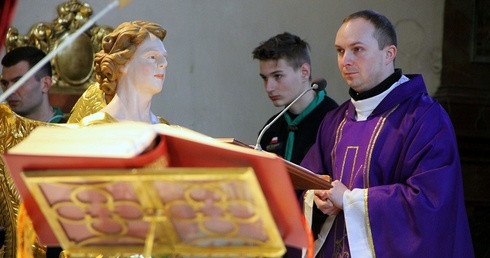 Z modlitwą za skautów