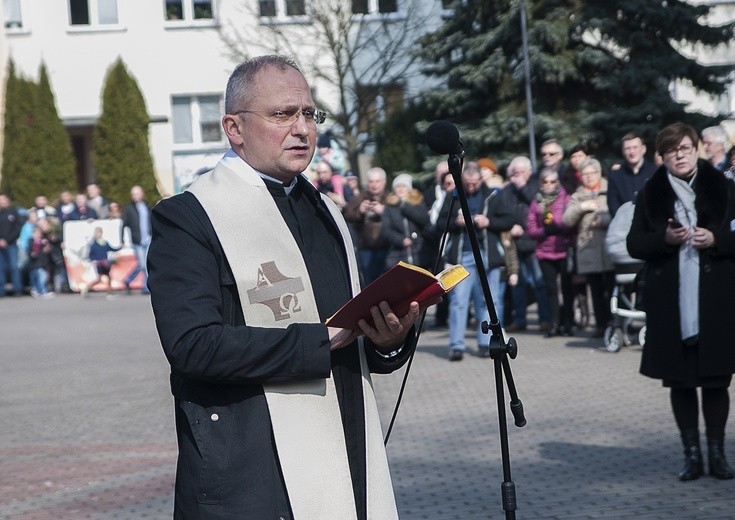 Pomnik "Inki"