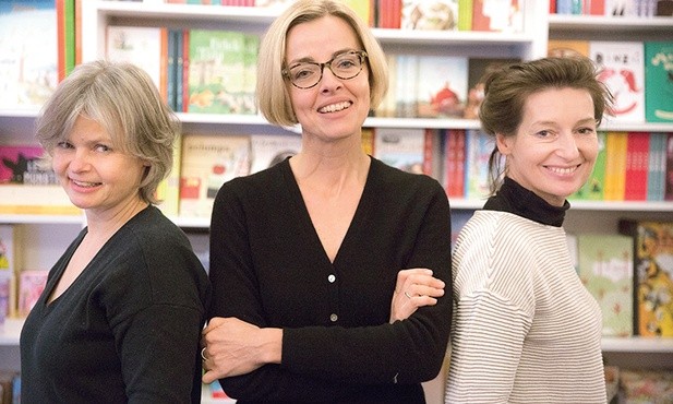 Od lewej: Ewa Stiasny, Joanna Rzyska i Jadwiga Jędryas. Pracują w swoim wydawnictwie z radością. Widać, że to ich pasja.