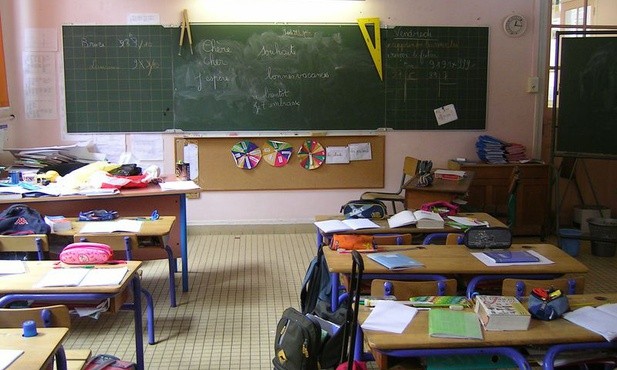 3-latki pójdą do szkół we Francji