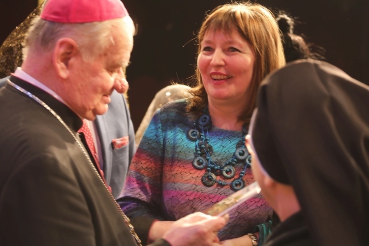 Jubilat bp Tadeusz Rakoczy odznaczony w Cieszynie