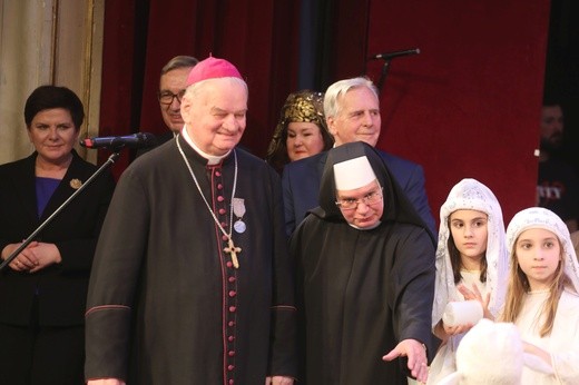 Jubilat bp Tadeusz Rakoczy odznaczony w Cieszynie