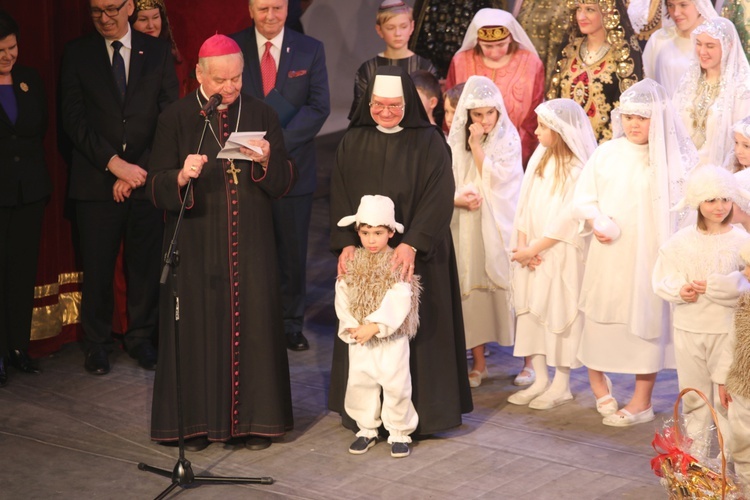 Jubilat bp Tadeusz Rakoczy odznaczony w Cieszynie