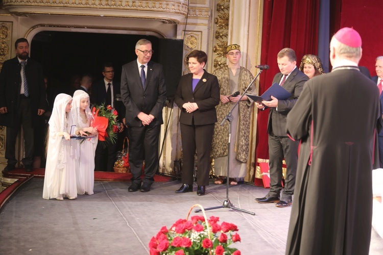 Jubilat bp Tadeusz Rakoczy odznaczony w Cieszynie