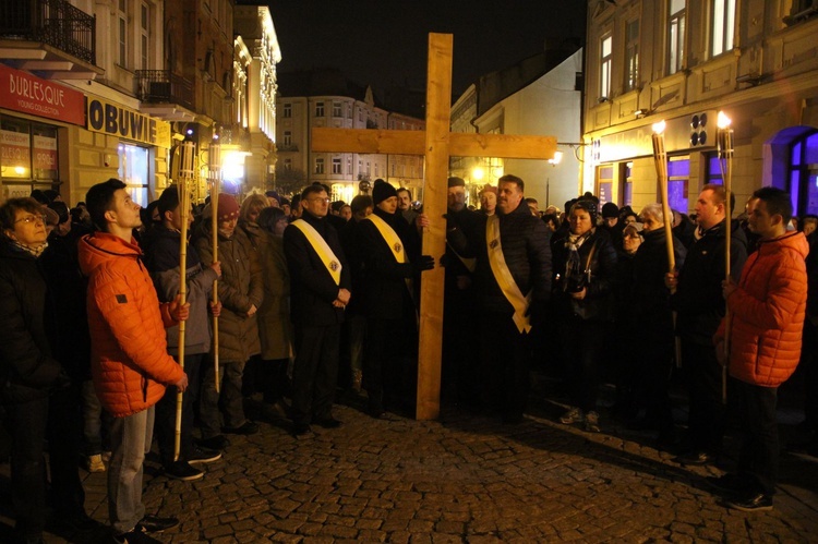 Droga Krzyżowa ulicami Tarnowa