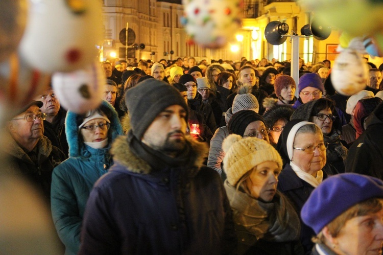 Droga Krzyżowa ulicami Tarnowa