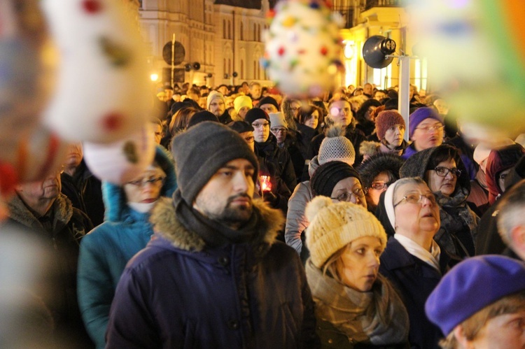 Droga Krzyżowa ulicami Tarnowa