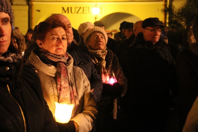 Droga Krzyżowa ulicami Tarnowa