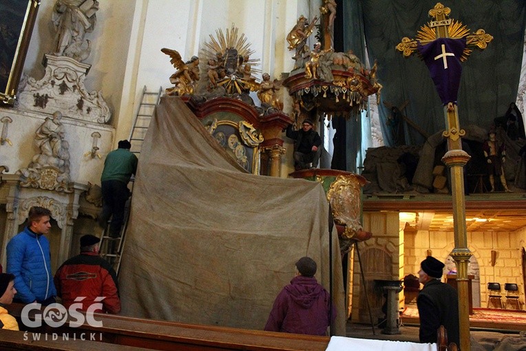 Bobolicach koło Ząbkowic Śląskich jest największy Grób Pański