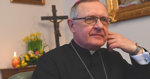 Biskup Dajczak: Triduum objawia miłość na niesamowitą skalę