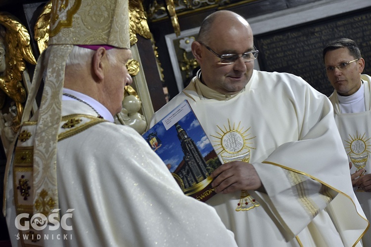 Msza Krzyżma w katedrze świdnickiej