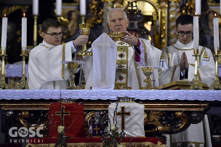 Msza Krzyżma w katedrze świdnickiej