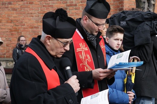 Wielki Czwartek na kalwaryjskim wzgórzu w Piekarach Śl.