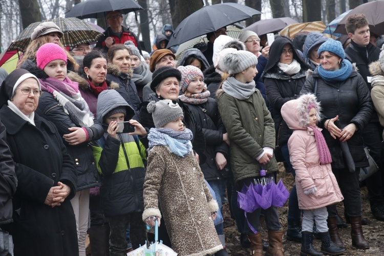 Wielki Czwartek na kalwaryjskim wzgórzu w Piekarach Śl.