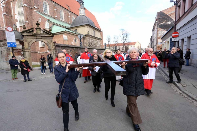 Nabożeństwo Drogi Krzyżowej na krakowskim Kazimierzu