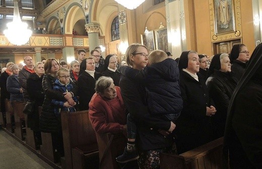 Wielki Piątek w bielskiej katedrze 2018