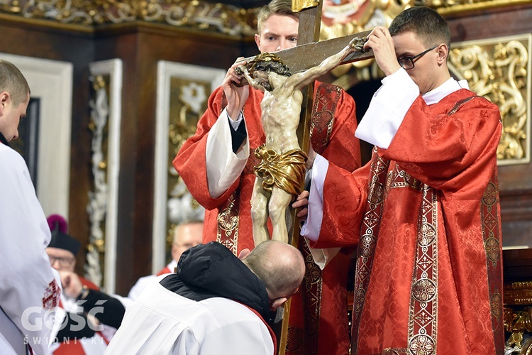 Wielki Piątek w katedrze