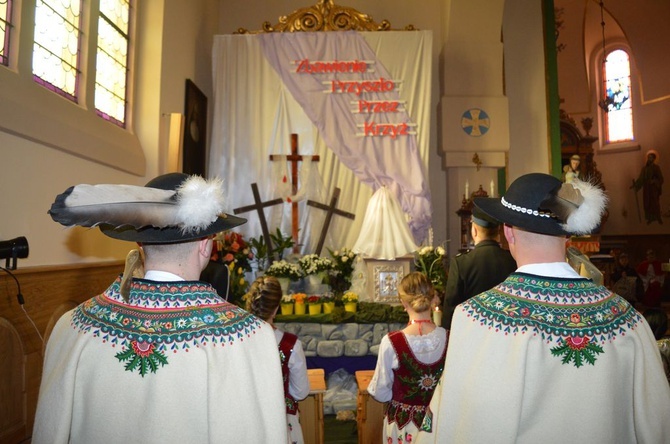 Święcenie pokarmów w Miętustwie i w Witowie