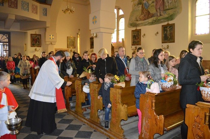 Święcenie pokarmów w Miętustwie i w Witowie