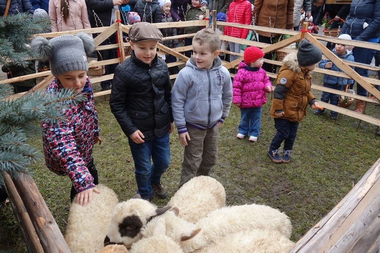 Święcenie pokarmów w Poroninie 