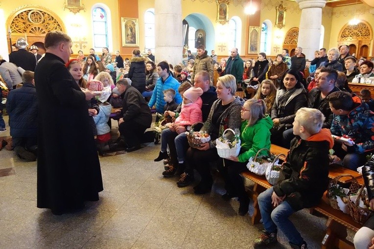 Święcenie pokarmów w Poroninie 