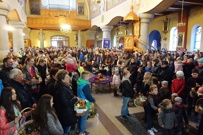 Święcenie pokarmów w Poroninie 