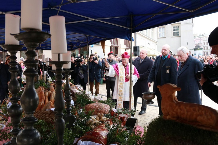 Święcenie pokarmów wielkanocnych w Krakowie 2018